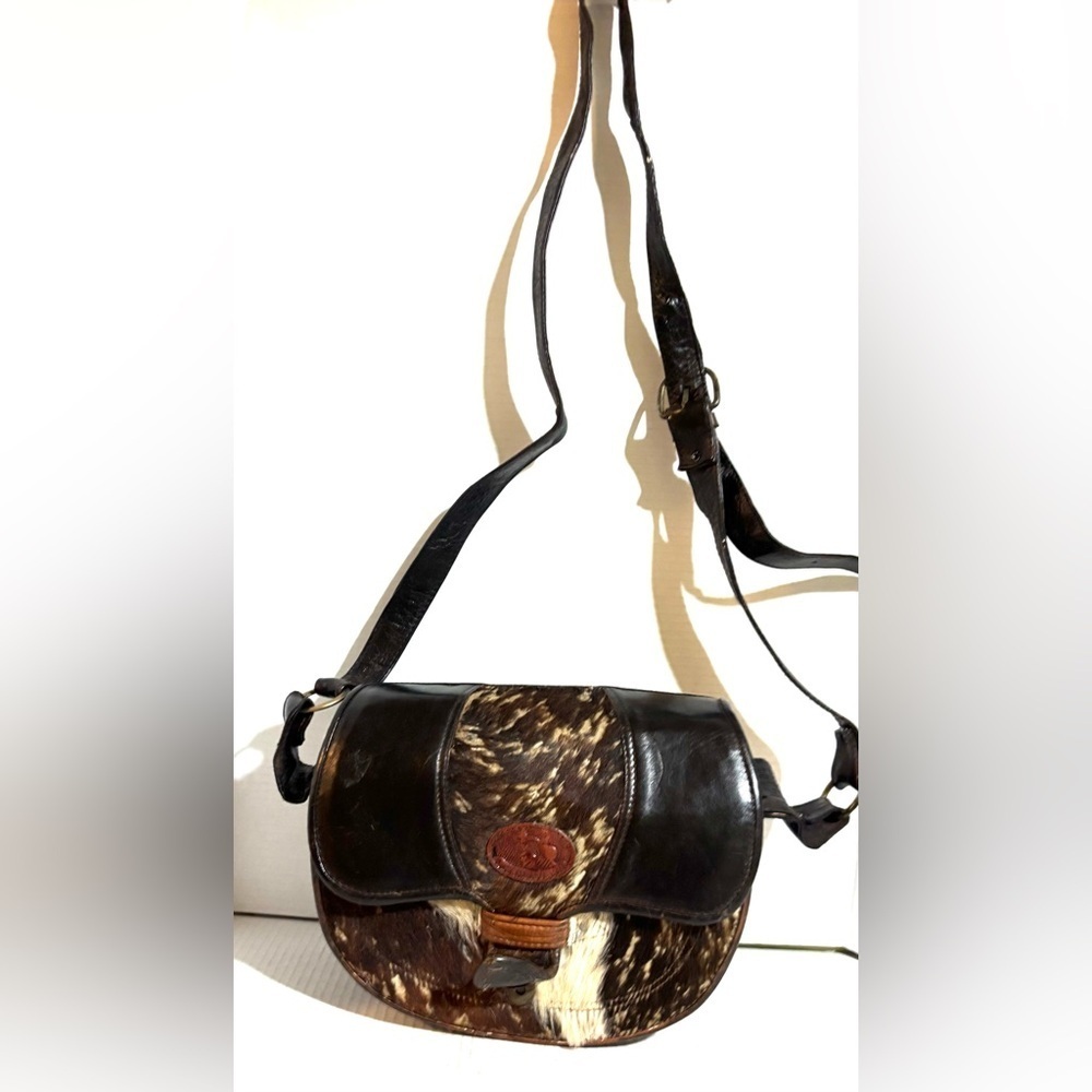 Stylish Black and Brown Leather Shoulder Bag